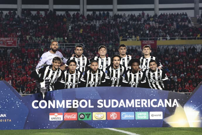 Time do Atlético na Sul-Americana (Foto: Pedro Souza / Atlético)