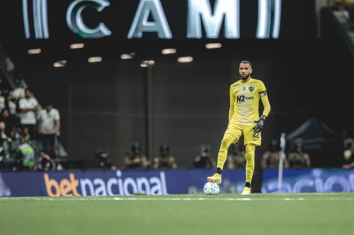 Éverson em Atlético x Ceará (Foto: Pedro Souza / Atlético)