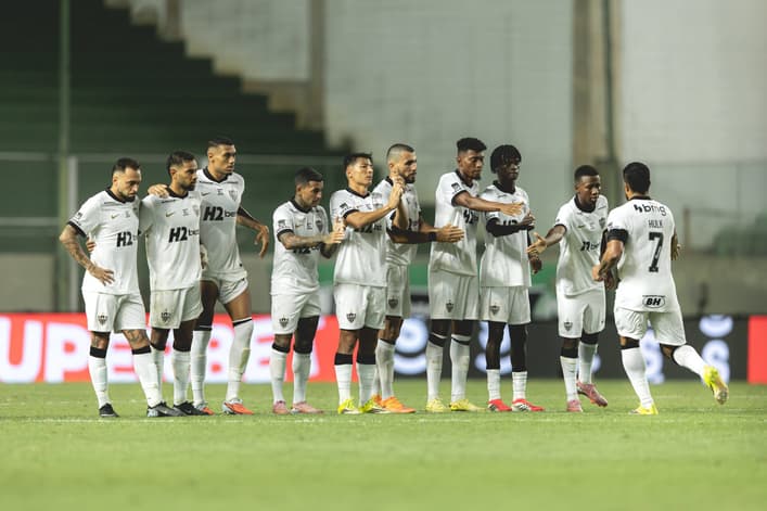 Jogadores do Atlético contra o América (Foto: Pedro Souza / Atlético)