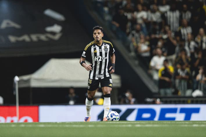 Gabriel Menino em Atlético x Cruzeiro (Foto: Pedro Souza / Atlético)