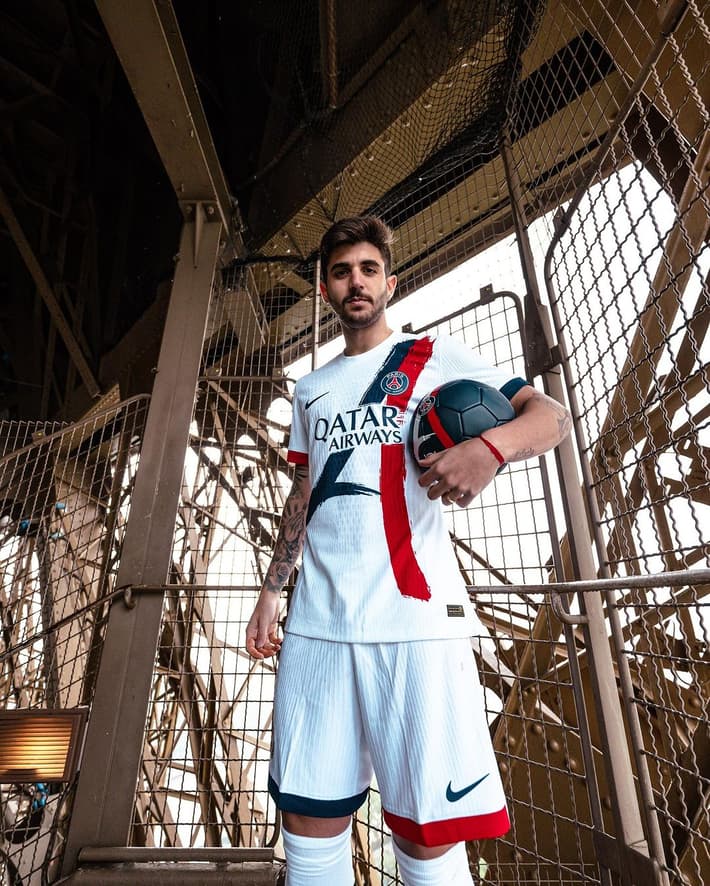 Snapinsta.app_449767655_18447963661024163_1722024246890244914_n_1024