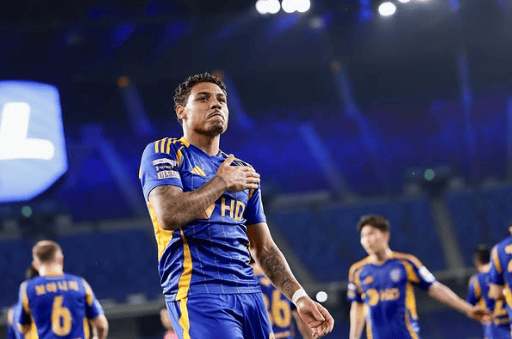 Erick Farias comemora gol pelo Ulsan HD (Foto: Reprodução/Instagram)