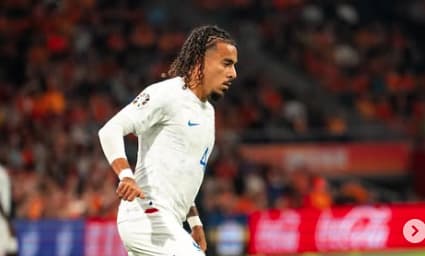 Malo Gusto, que vestiu a camisa do Flamengo, em ação pela Seleção da França (Foto: Arquivo pessoal)