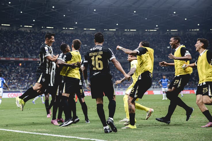 Comemoração de gol do Atlético no clássico (Foto: Pedro Souza / Atlético)