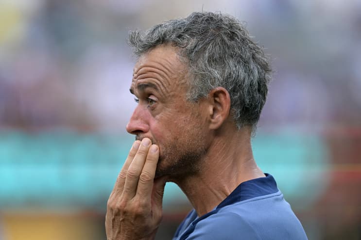 Luis Enrique, treinador do PSG, na final do Mundial de Clubes (Foto: JUAN MABROMATA / AFP)