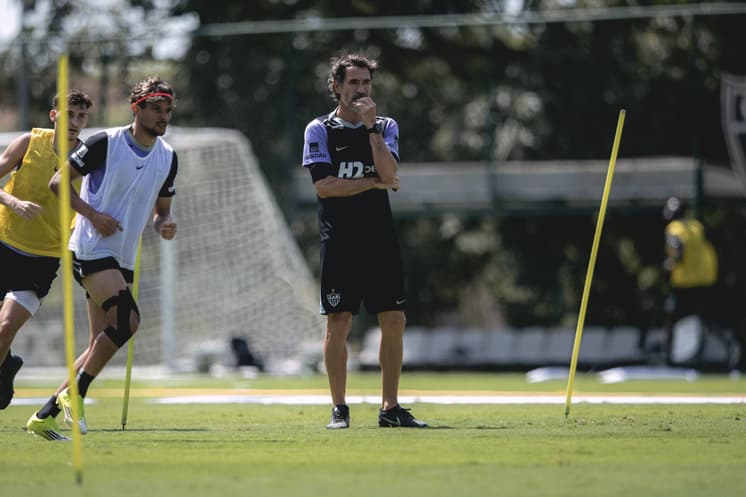 Eduardo Domínguez treinamento (Foto: Pedro Souza / Atlético)