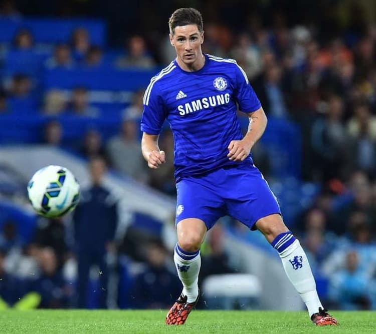 Fernando Torres foi para o Chelsea em 2011 por 58,5 milhões de euros