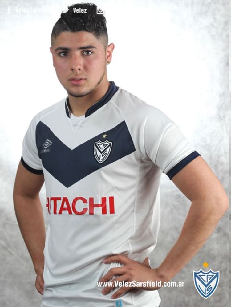 Maximiliano Romero tem 17 anos e joga no Vélez