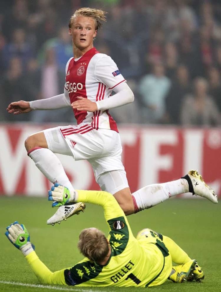 Empate triplo na Holanda: Dolberg (na foto), do Ajax, Jorgensen, do Feyenoord, e Unal, do Twente, todos com 8 gols