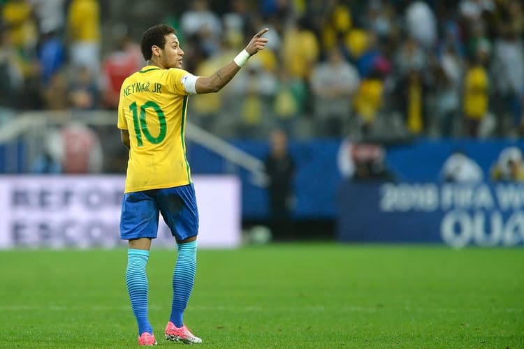Brasil 3 x 0 Paraguai - Neymar capitão