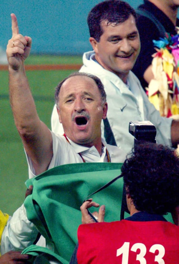 O Brasil voltou a ganhar uma Copa do Mundo fora do continente americano em 2002, quando deu a volta olímpica na edição dividida em sua organização por Japão e Coréia do Sul
