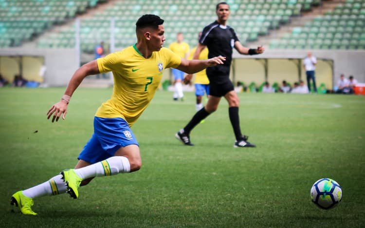 Brasil x Colômbia - Sub 20 - Paulinho