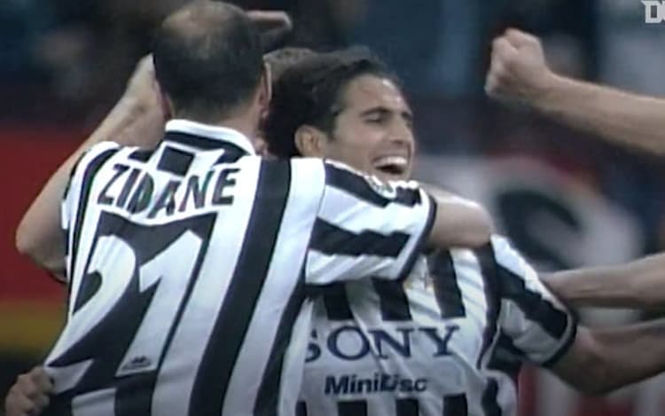 Juventus massacra Milan em 1997