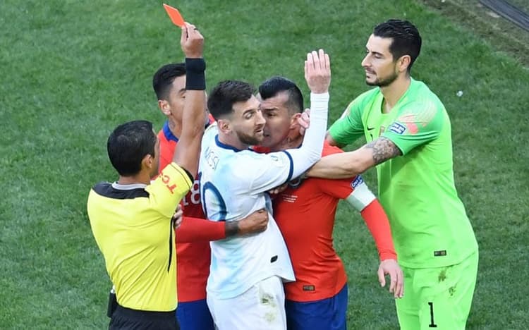 Argentina x Chile - Messi Expulso