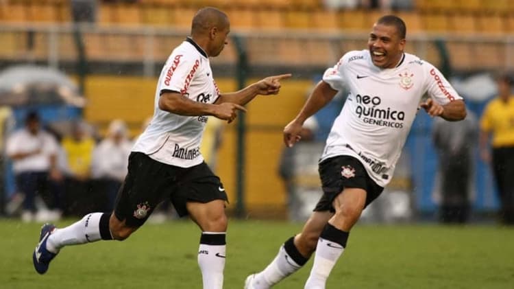 Jorge Henrique e Ronaldo - Corinthians 2010