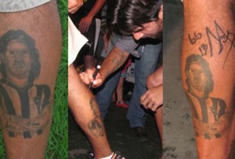 Torcedor do Botafogo tatua Loco Abreu