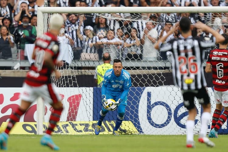 Diego Alves - Atlético-MG x Flamengo