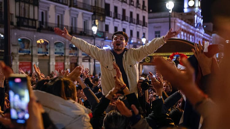 Festa de franceses em Madri