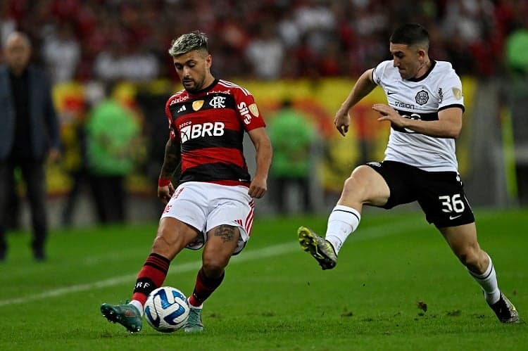 Flamengo x Olimpia - Arrascaeta