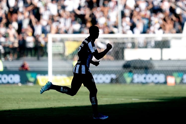 Victor Sá - Bragantino x Botafogo 
