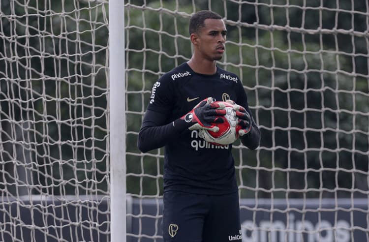 matheus-roger-costa-silva-no-corinthians_p_corinthians_Easy-Resize.com