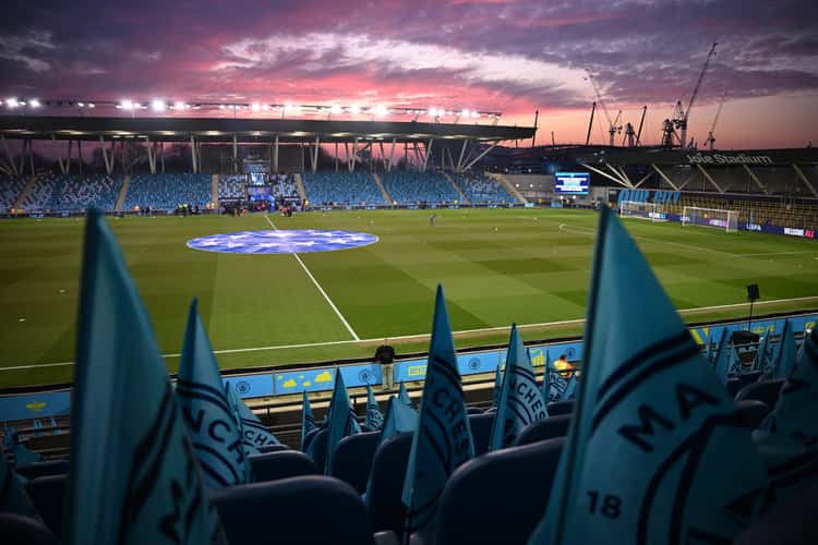 Joie Stadium é o estádio em que são realizados jogos da equipe de base do Manchester City