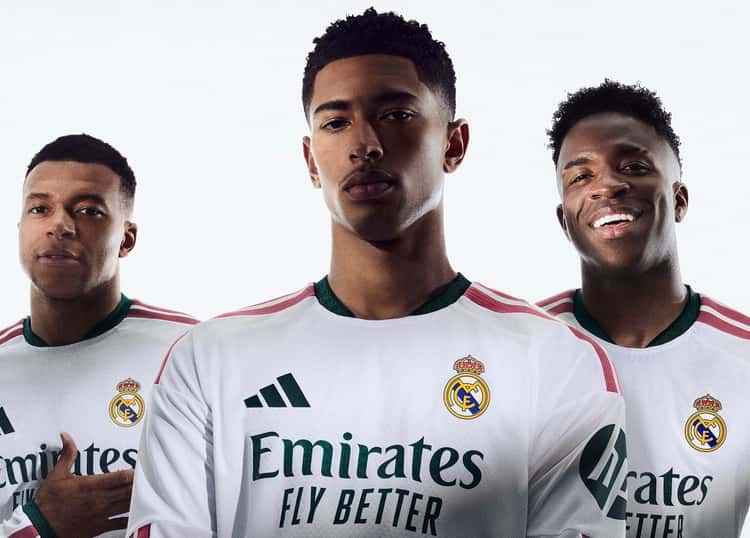 Vini Jr, Mbappé e Bellingham com o novo uniforme do Real Madrid (Foto: Reprodução)