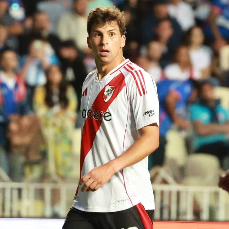 Gonzalo Tapia não foi bem aproveitado no River Plate (Foto: Divulgação/ River Plate)