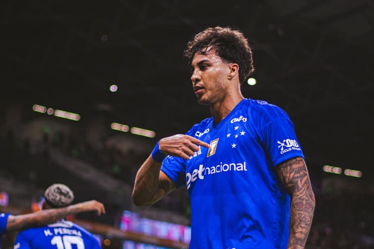 Kaio Jorge comemora gol contra o Atlético (Foto: Clayton Carvalho Fernandes/Gazeta Press)