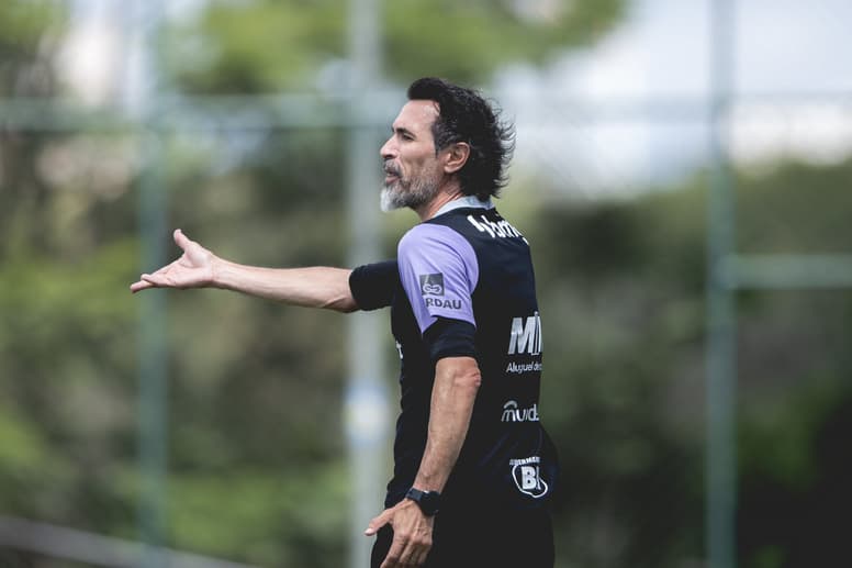 Domínguez treinamento data-fifa (Foto: Pedro Souza / Atlético)