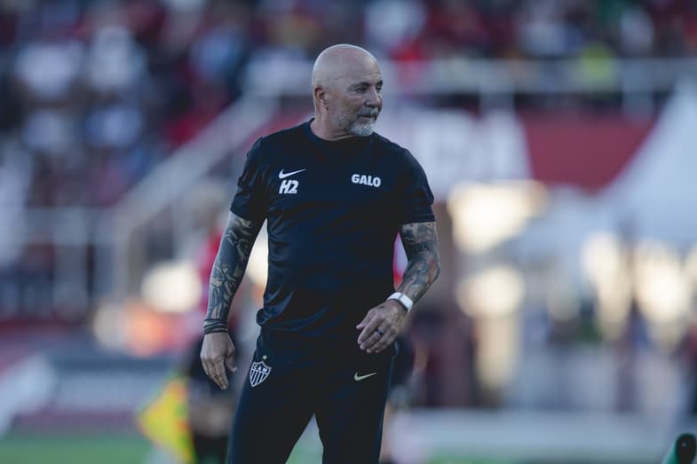 Sampaoli em Pouso Alegre x Atlético (Foto: Pedro Souza / Atlético)