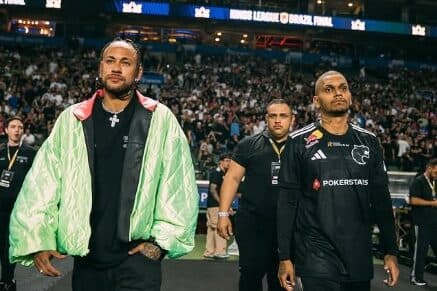 Neymar marcou presença na final da Kings League Brasil (Foto: Reprodução/FURIA)