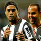 Gol do Ronaldinho - Cruzeiro x Atlético-MG (Foto: Ramon Bitencourt/LANCE!Press)