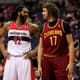 Nenê e Anderson Varejão NBA (Rob Carr/GETTY IMAGES NORTH AMERICA/AFP)
