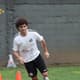 Victor Ferraz treina para voltar ao Santos e manda recado para jogadores