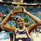 Após 20 temporadas, Kobe Bryant encerra carreira vitoriosa na NBA (Foto: AFP / JEFF HAYNES)