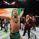 Conor McGregor é o novo campeão absoluto dos penas do UFC (FOTO: Reprodução)