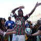 Após o Vasco anunciar que Ronaldinho Gaúcho estava 90% acertado com o clube, Flu anuncia o jogador