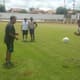 Romarinho treinando em sua cidade natal, durante visita ao Brasil (Foto: Divulgação)