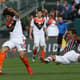 Taison do Shakhtar Doentsk contra o Fluminense (Foto: Gregg Newton/AFP)