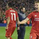 HOME - Liverpool x Stoke City - Copa da Liga Inglesa - Lucas Leiva e Firmino (Foto: Paul Ellis/AFP)