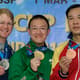 Felipe Wu (centro) conquistou a medalha de ouro na etapa de Bangkok da Copa do Mundo de tiro esportivo (Foto: Divulgação)
