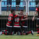 Thiago Santos comemora gol pelo Flamengo contra o Bangu