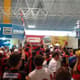 Torcida lota aeroporto para receber o Flamengo em Aracaju (Foto: Reprodução/Twitter)