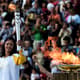 veja como foi a cerimônia de transmissão da tocha olímpica para o Comitê Rio-2016, em Atenas