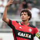 Alvo de polêmica judicial, Willian Arão joga pelo Flamengo, um ano após defender o Botafogo