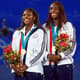 Serena e Venus Williams campeãs de duplas nos Jogos de Sydney-2000 (Foto: Divulgação)