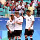 Jogadores da Alemanha comemoram gol no empate em 3 a 3 com a Coreia do Sul
