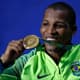 Robson leva ouro inédito no boxe para o Brasil