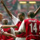 1) Ídolo do Arsenal, Gilberto Silva ficou no clube entre 2002 e 2008 e conquistou cinco títulos